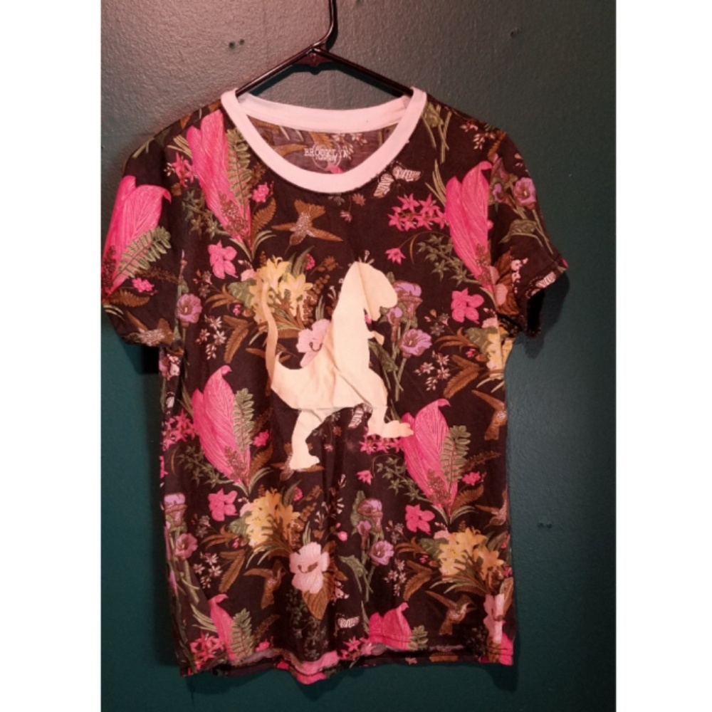 Cool dino print tshirt